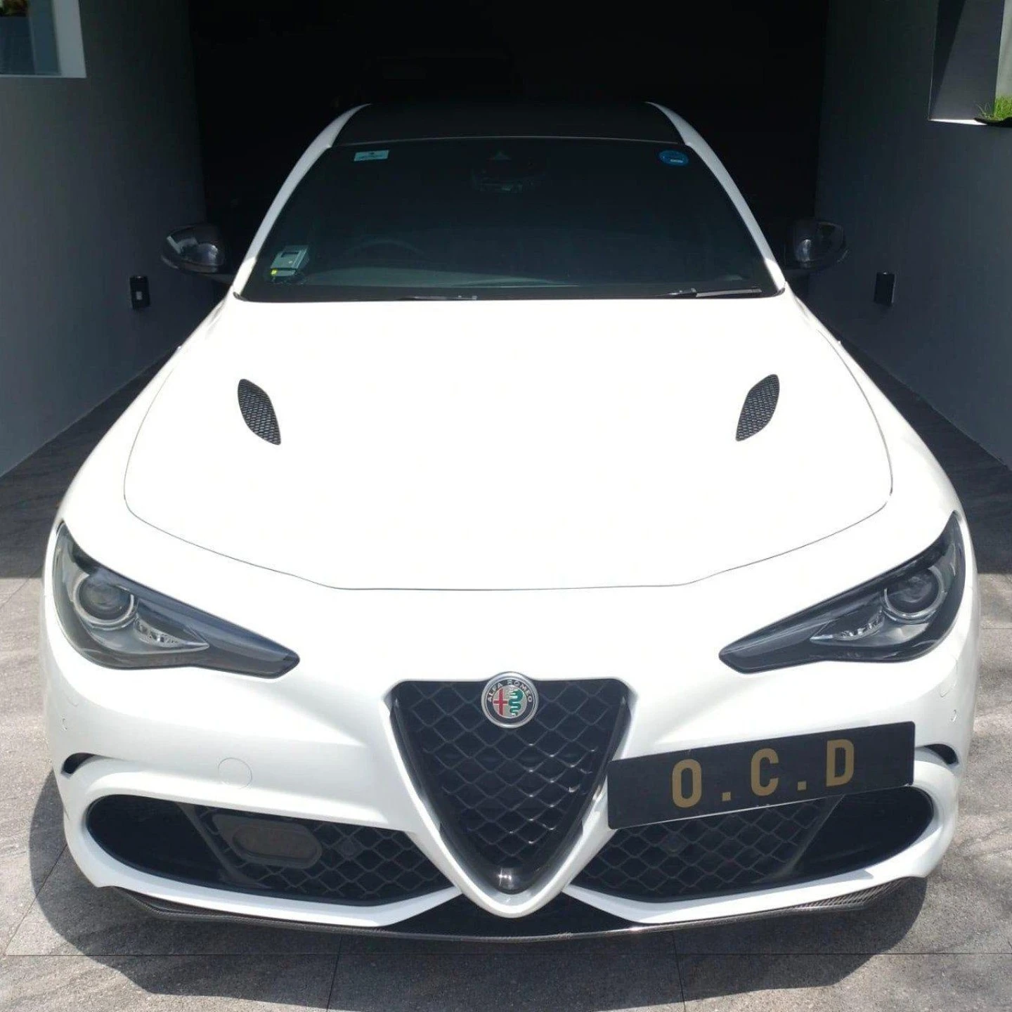 A white car